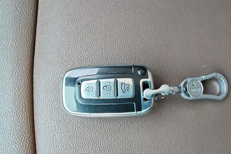 Used Kia Sportage R 2014 2.0L Automatic Two-Wheel Drive GLS Trim Vehicle Key