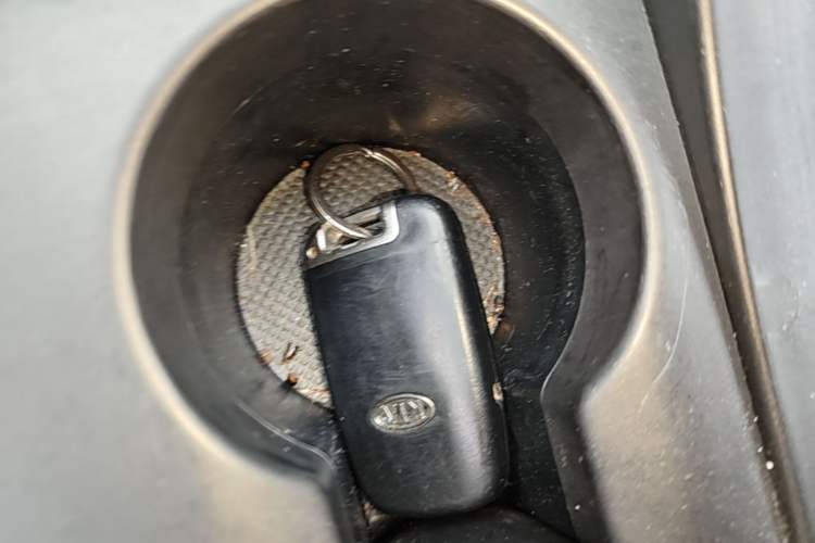 Used Kia Sportage R 2014 2.0L Automatic Two-Wheel Drive Premium Special Vehicle Key