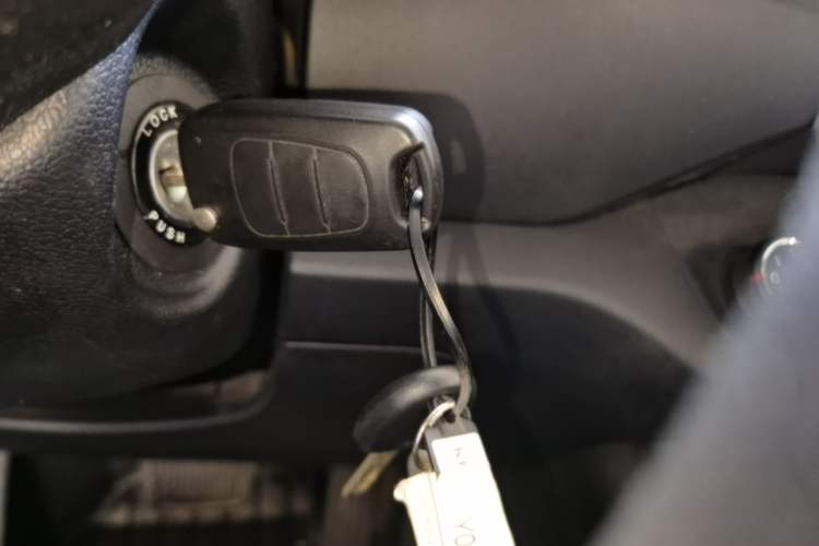 Used Kia Sportage R 2014 2.0L Automatic Two-Wheel Drive GL Vehicle Key