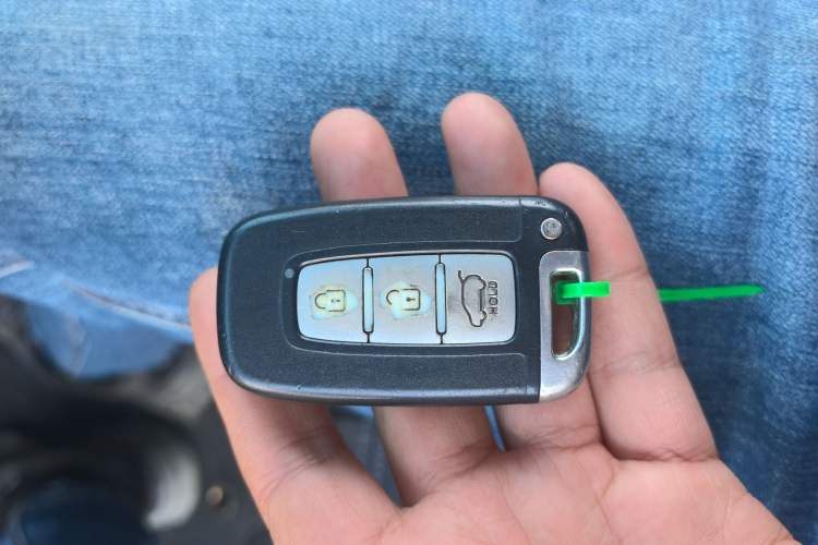Used Kia Sportage R 2014 2.0L Automatic Two-Wheel Drive GLS Trim Vehicle Key
