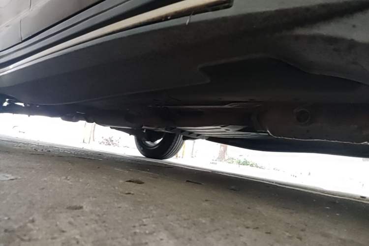 Used Kia Sportage R 2014 2.0L Manual Two-Wheel Drive GL Trim Chassis Front Right