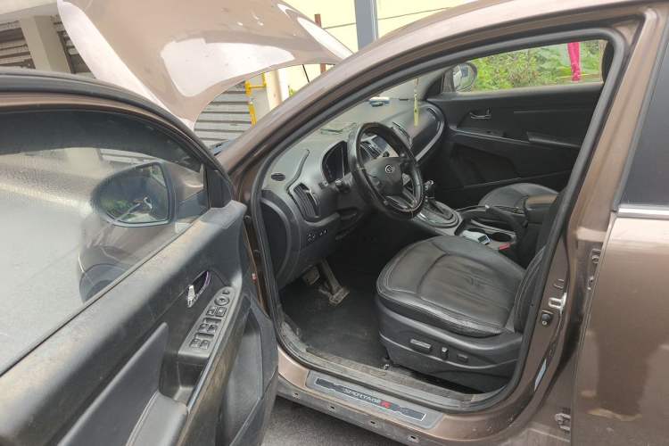 Used Kia Sportage R 2014 2.0L Automatic Two-Wheel Drive Premium Special Driver Seat