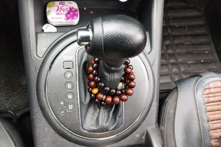 Used Kia Sportage R 2014 2.0L Automatic Two-Wheel Drive GL Gear Lever