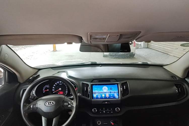 Used Kia Sportage R 2014 2.0L Manual Two-Wheel Drive GL Trim Headliner