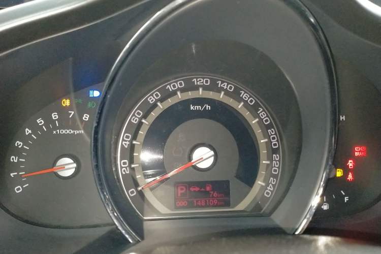Used Kia Sportage R 2014 2.0L Automatic Two-Wheel Drive GLS Trim Instrument Cluster