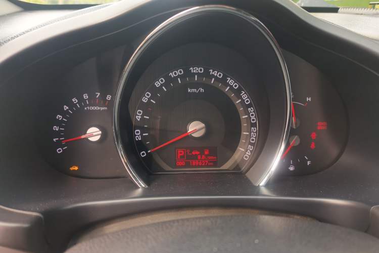 Used Kia Sportage R 2014 2.0L Automatic Two-Wheel Drive GLS Trim Instrument Cluster