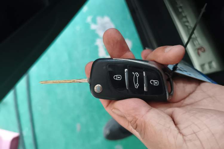 Used Kia Sportage R 2014 2.0L Manual Two-Wheel Drive GL Trim Interior 1