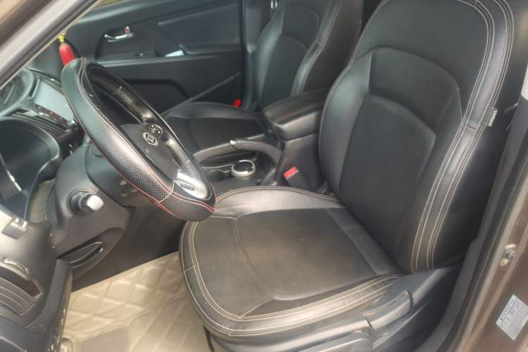 Used Kia Sportage R 2014 2.0L Automatic Two-Wheel Drive GLS Trim Left Front Seat