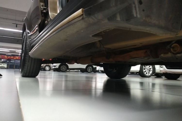 Used Kia Sportage R 2014 2.0L Automatic Two-Wheel Drive GLS Trim Right Side Sill