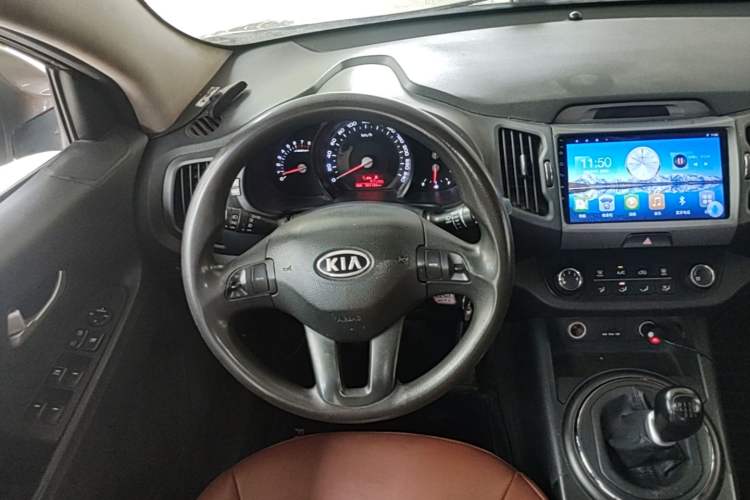 Used Kia Sportage R 2014 2.0L Manual Two-Wheel Drive GL Trim Steering Wheel