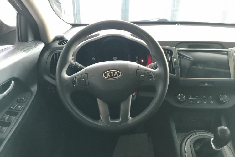 Used Kia Sportage R 2014 2.0L Manual Two-Wheel Drive GL Trim Steering Wheel