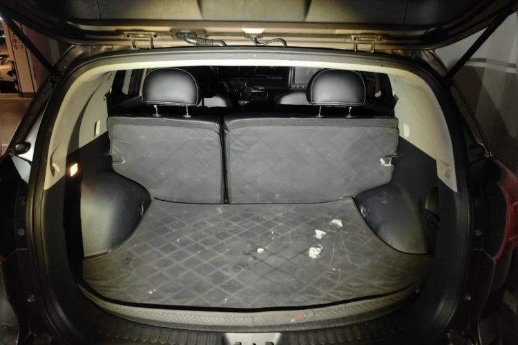 Used Kia Sportage R 2014 2.0L Automatic Two-Wheel Drive GL Trunk