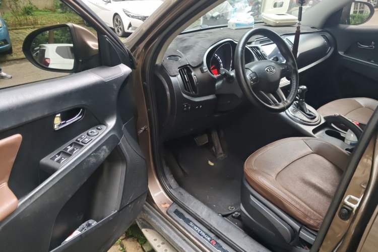 Used Kia Sportage R 2014 2.0L Automatic Two-Wheel Drive GLS Trim Driver Seat
