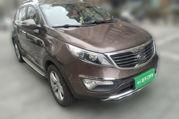 Used Kia Sportage R 2014 2.0L Automatic Two-Wheel Drive GLS Trim Front Right 45 Deg