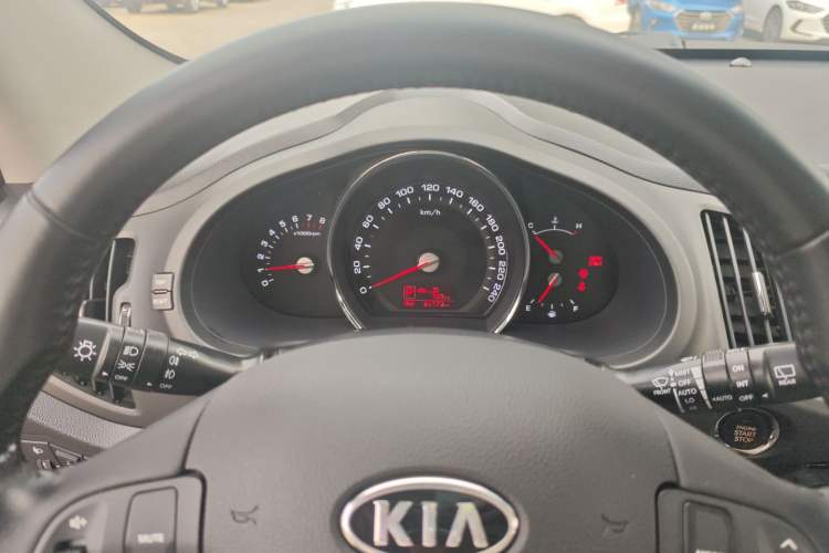 Used Kia Sportage R 2014 2.0L Automatic Two-Wheel Drive Premium Trim Instrument Cluster