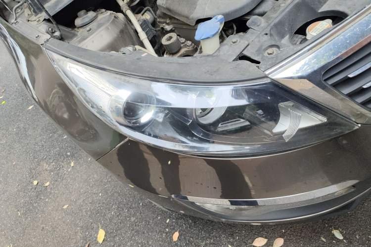 Used Kia Sportage R 2014 2.0L Automatic Two-Wheel Drive Premium Trim Right Front Headlight