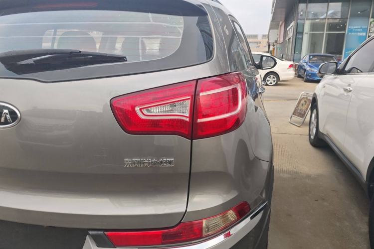Used Kia Sportage R 2014 2.0L Automatic Two-Wheel Drive Premium Trim Right Rear Taillight