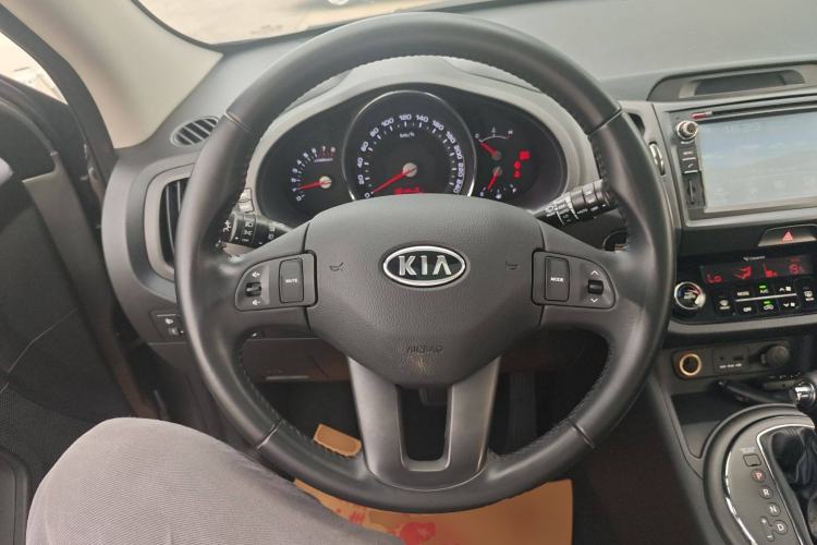 Used Kia Sportage R 2014 2.0L Automatic Two-Wheel Drive Premium Trim Steering Wheel
