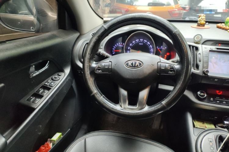 Used Kia Sportage R 2014 2.0L Automatic Two-Wheel Drive Premium Trim Steering Wheel