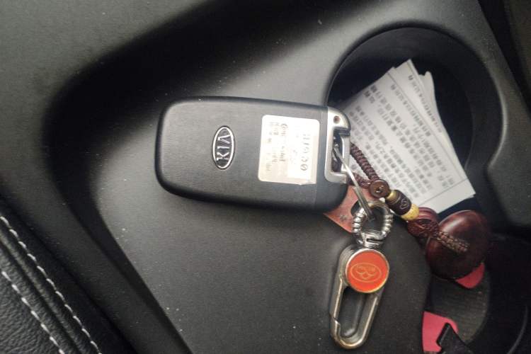 Used Kia Sportage R 2014 2.0L Automatic Two-Wheel Drive GLS Trim Vehicle Key