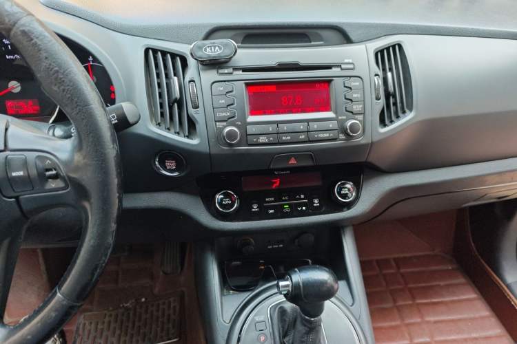 Used Kia Sportage R 2014 2.0L Automatic Two-Wheel Drive DLX Audio And AC Panel