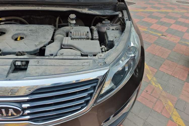 Used Kia Sportage R 2014 2.0L Automatic Two-Wheel Drive DLX Engine Bay Left