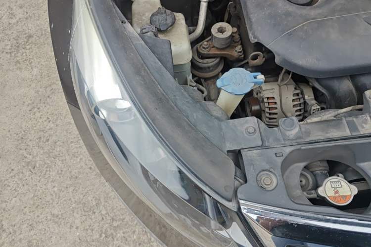 Used Kia Sportage R 2014 2.0L Automatic Two-Wheel Drive GL Engine Bay Right