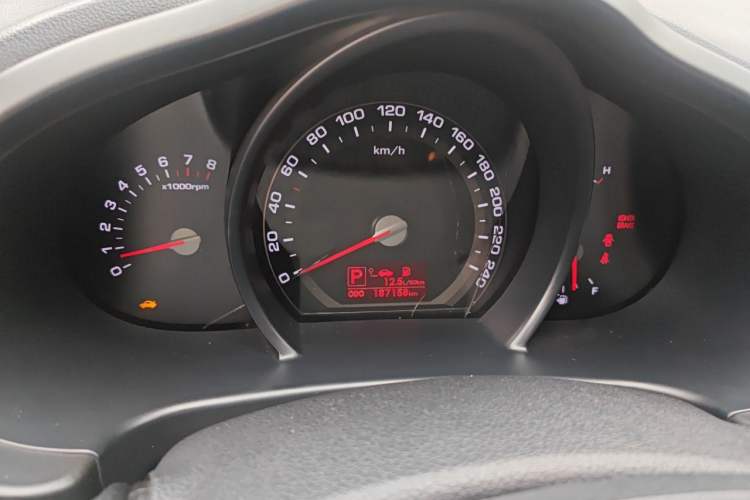 Used Kia Sportage R 2014 2.0L Automatic Two-Wheel Drive GL Instrument Cluster