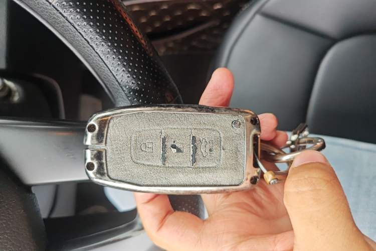 Used Kia Sportage R 2014 2.0L Automatic Two-Wheel Drive GL Vehicle Key