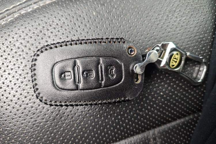 Used Kia Sportage R 2014 2.0L Automatic Two-Wheel Drive Premium Special Vehicle Key