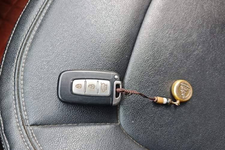 Used Kia Sportage R 2014 2.0L Automatic Two-Wheel Drive DLX Vehicle Key