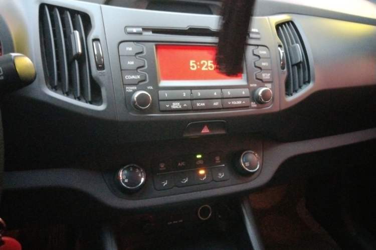 Used Kia Sportage R 2014 2.0L Automatic Two-Wheel Drive GL Audio And AC Panel