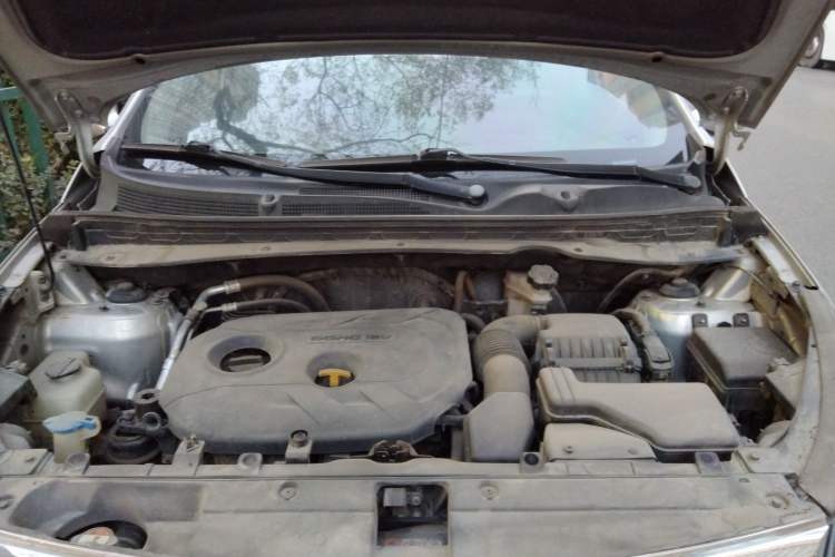 Used Kia Sportage R 2014 2.0L Automatic Two-Wheel Drive GL Engine Bay