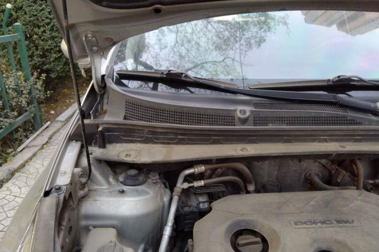 Used Kia Sportage R 2014 2.0L Automatic Two-Wheel Drive GL Engine Bay Right