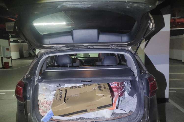 Used Kia Sportage R 2014 2.0L Automatic Two-Wheel Drive DLX Trunk