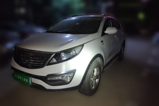Used Kia Sportage R 2014 2.0L Manual Two-Wheel Drive GL Trim