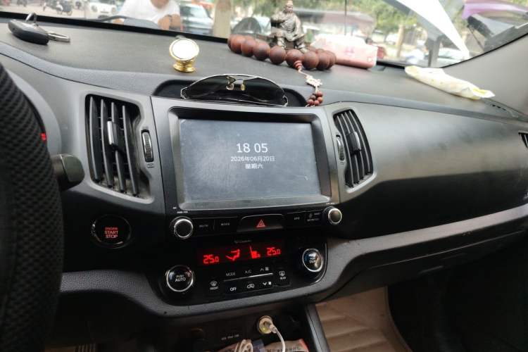 Used Kia Sportage R 2014 2.0L Automatic Two-Wheel Drive DLX Audio And AC Panel