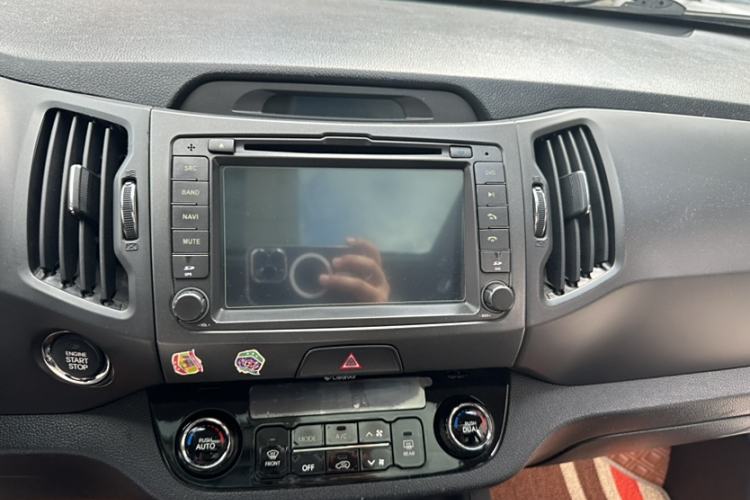 Used Kia Sportage R 2014 2.0L Automatic Two-Wheel Drive DLX Audio And AC Panel