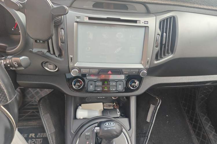Used Kia Sportage R 2014 2.0L Automatic Two-Wheel Drive GLS Trim Audio And AC Panel
