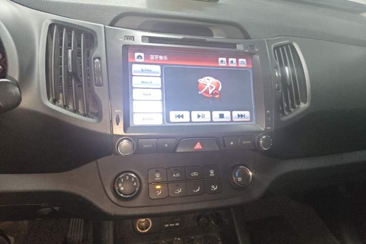 Used Kia Sportage R 2014 2.0L Automatic Two-Wheel Drive GL Audio And AC Panel