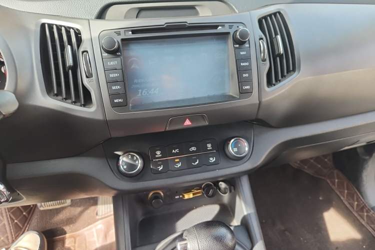 Used Kia Sportage R 2014 2.0L Automatic Two-Wheel Drive GL Audio And AC Panel