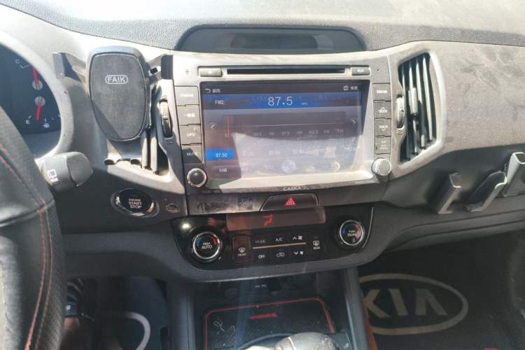 Used Kia Sportage R 2014 2.0L Automatic Two-Wheel Drive DLX Audio And AC Panel