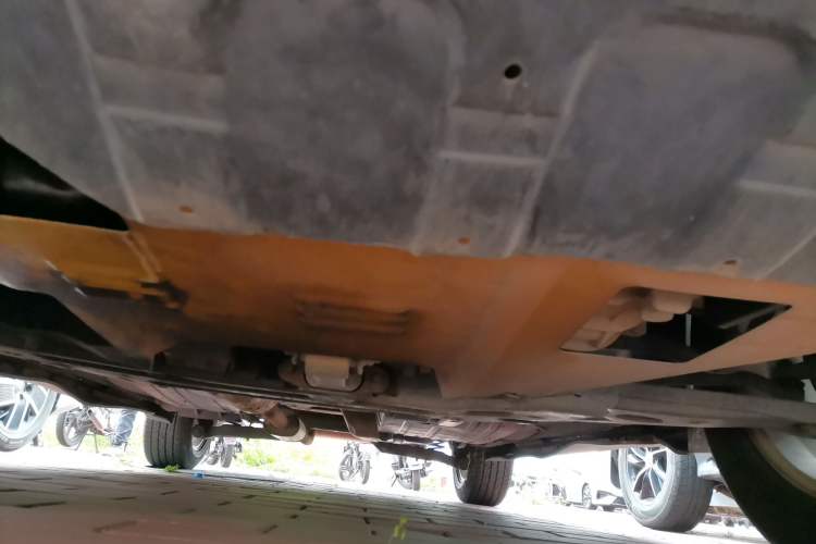Used Kia Sportage R 2014 2.0L Automatic Two-Wheel Drive GLS Trim Chassis Front