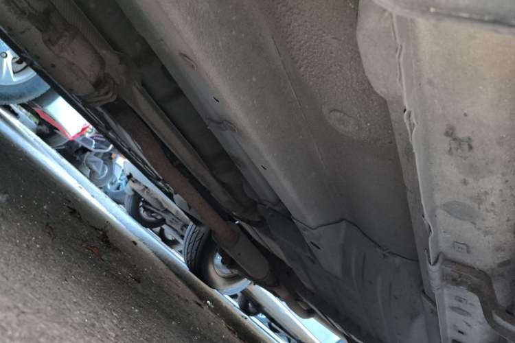 Used Kia Sportage R 2014 2.0L Automatic Two-Wheel Drive GLS Trim Chassis Front Left