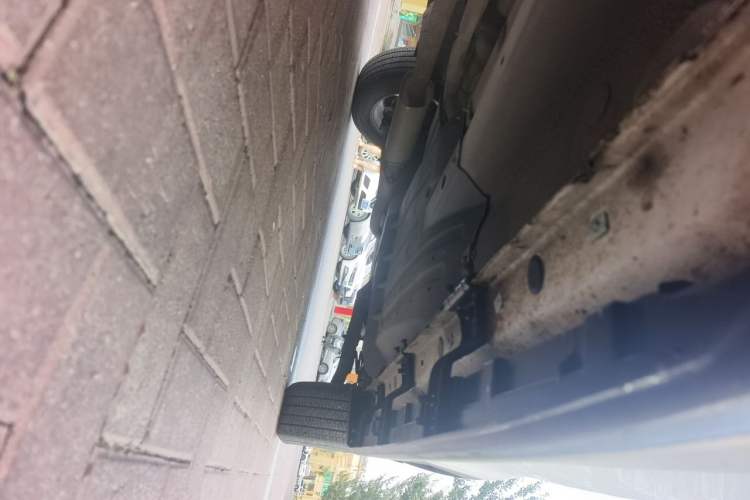 Used Kia Sportage R 2014 2.0L Automatic Two-Wheel Drive GLS Trim Chassis Front Left