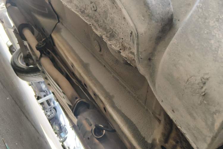 Used Kia Sportage R 2014 2.0L Automatic Two-Wheel Drive GLS Trim Chassis Front Right