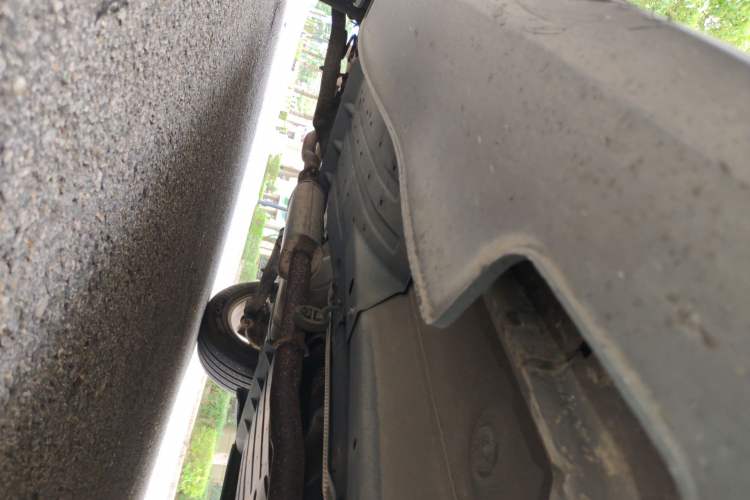 Used Kia Sportage R 2014 2.0L Automatic Two-Wheel Drive GLS Trim Chassis Front Right