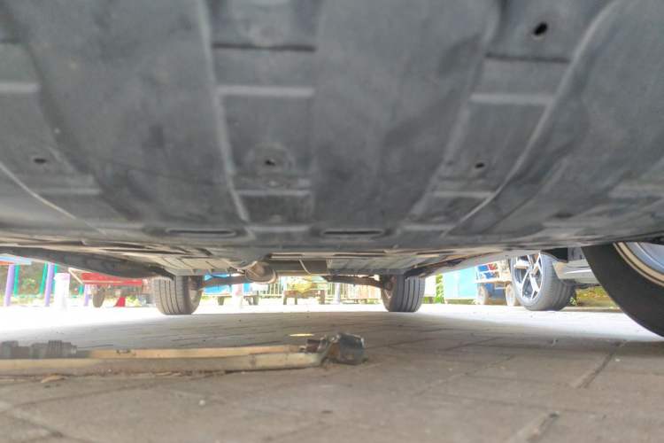 Used Kia Sportage R 2014 2.0L Automatic Two-Wheel Drive GLS Trim Chassis Front