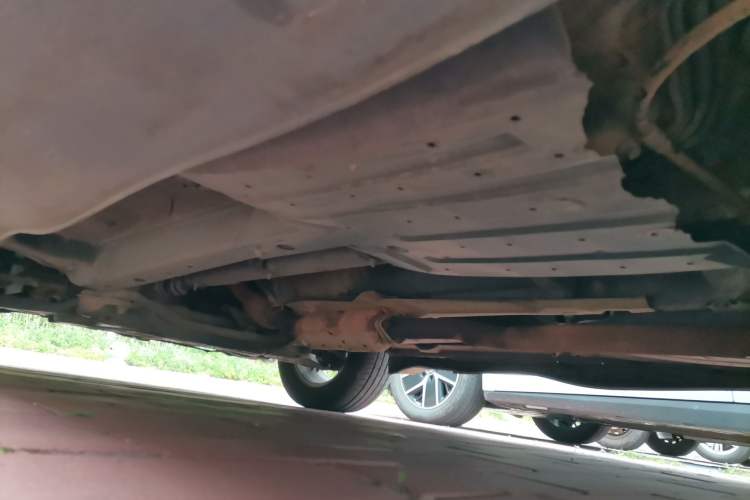 Used Kia Sportage R 2014 2.0L Automatic Two-Wheel Drive GLS Trim Chassis Rear Left