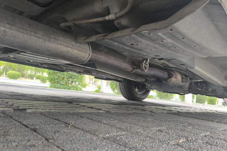 Used Kia Sportage R 2014 2.0L Automatic Two-Wheel Drive GLS Trim Chassis Rear Right